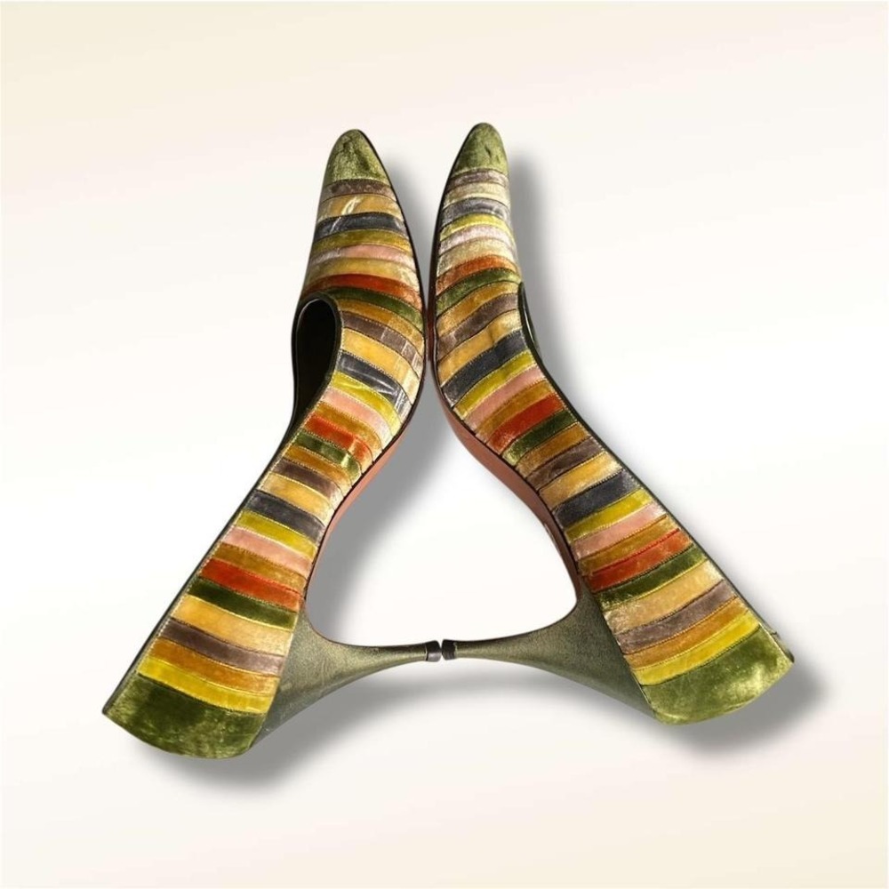 Bullock's Wilshire Vintage Striped Velvet Heels - Picture 4 of 7